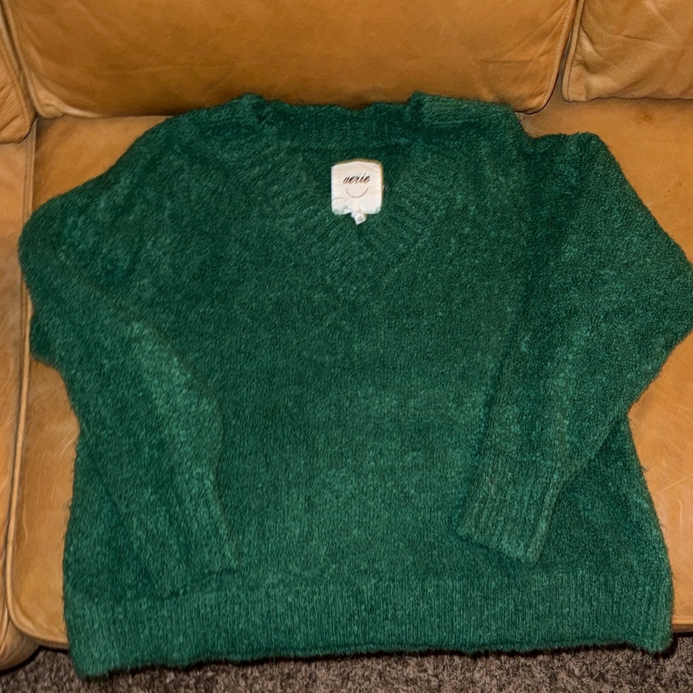 Aerie Women's Deep Green V-Neck Sweater